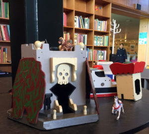 legetøj på Åby bibliotek