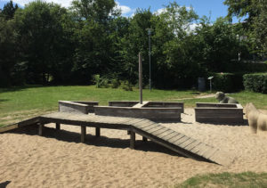 legeplads for børn Bellevue strand