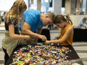 Byg med LEGO på biblioteket i vinterferien 2025