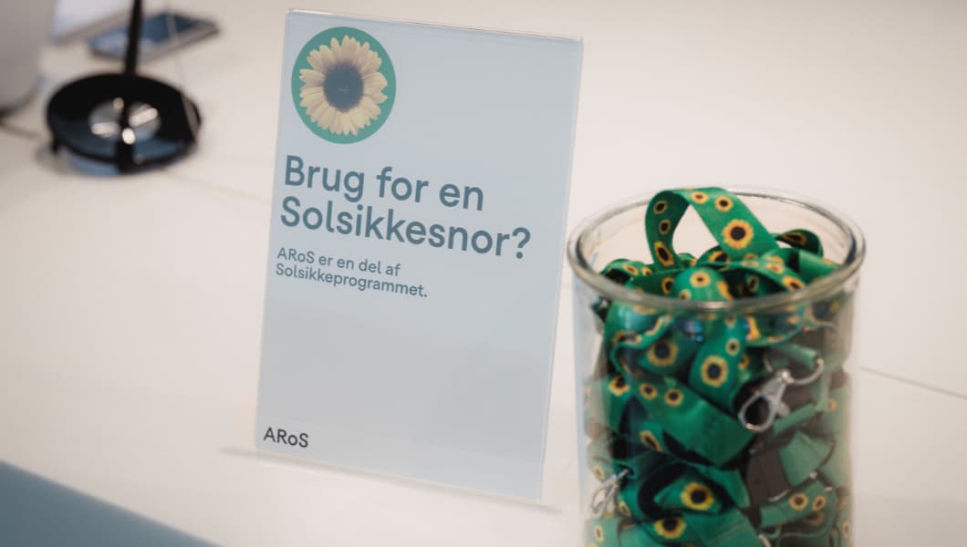 Solsikkesnoren flytter ind på ARoS og gør det mere trygt for børn