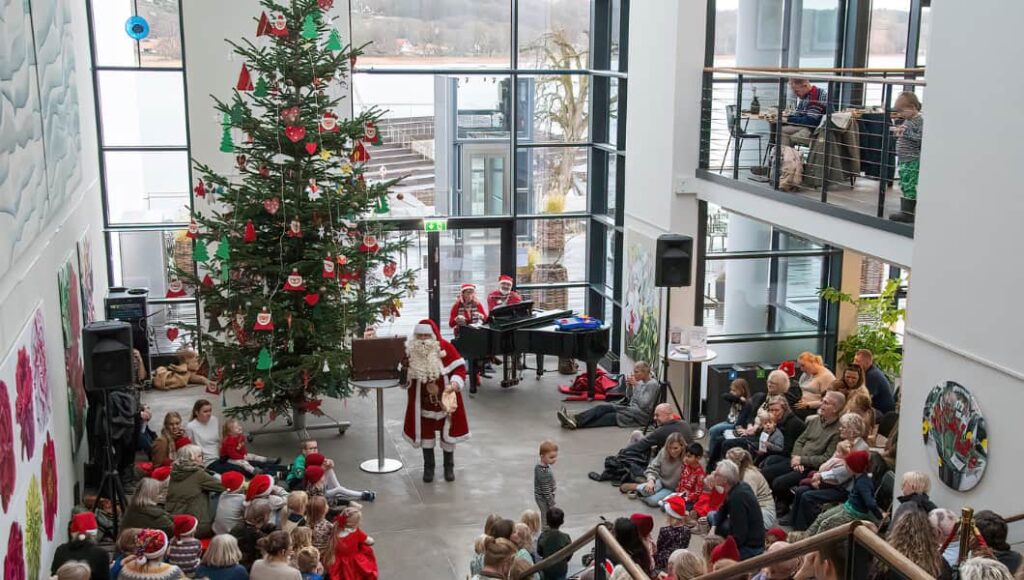 Skanderborg kulturhus - Julemanden kommer